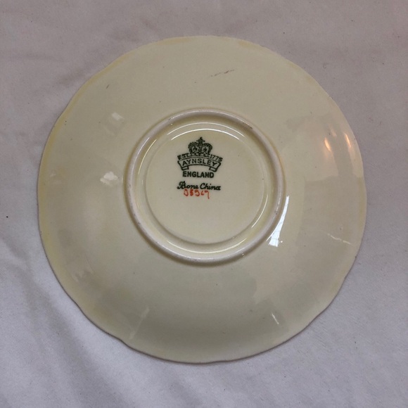 Vintage Aynsley Yellow & Gold Corset Bone China Cup and Saucer England - Picture 8 of 15